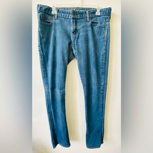 EUC  Guess Vintage Classic Slim Blue Jeans skinny jeans, 32